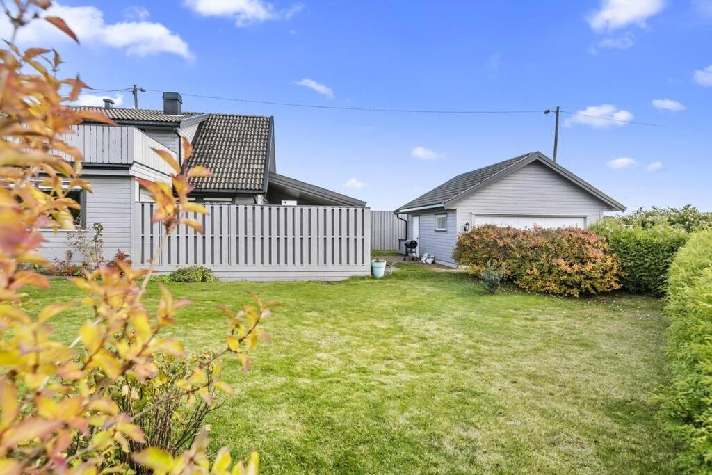 Hyggelig Enebolig Pa Notteroy, Rett Ved Golfbane Vila Exterior foto