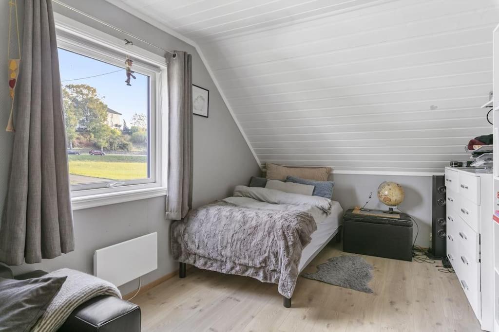 Hyggelig Enebolig Pa Notteroy, Rett Ved Golfbane Vila Exterior foto